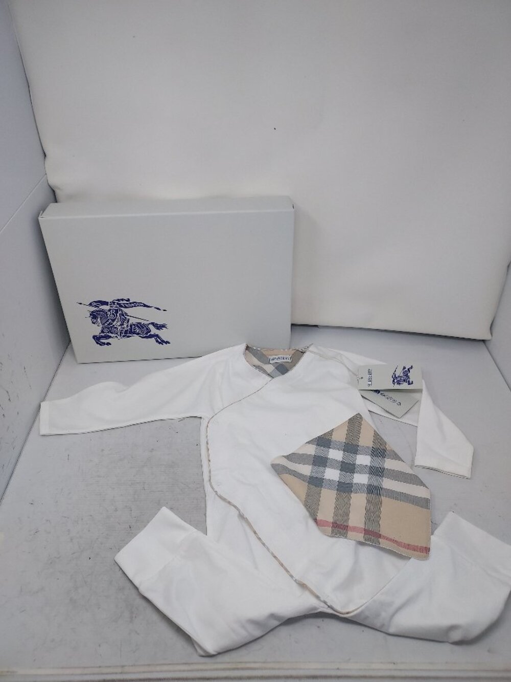Burberry White Baby Check Bodysuit and Bib Box